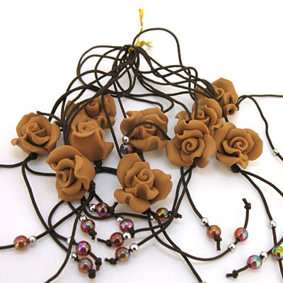 軟陶玫瑰花手機(jī)鏈小飾品