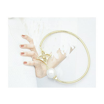 時(shí)尚韓款幸運(yùn)四葉草珍珠手鏈?zhǔn)骤C